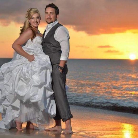 Meet your Posher, Tricha - Picture 2 of 4